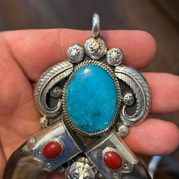 STERLING SILVER NATIVE AMERICAN TURQUOISE CORAL HUGE DOUBLE BEAR CLAW PENDANT - Picture 10 of 10